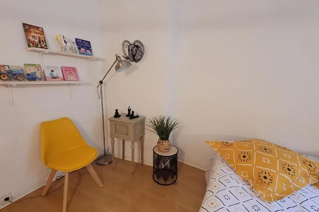 Avignon Apartement A 2 Pas Du Palais De Papes 0*,